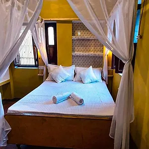 ***** Guest house Ilika India